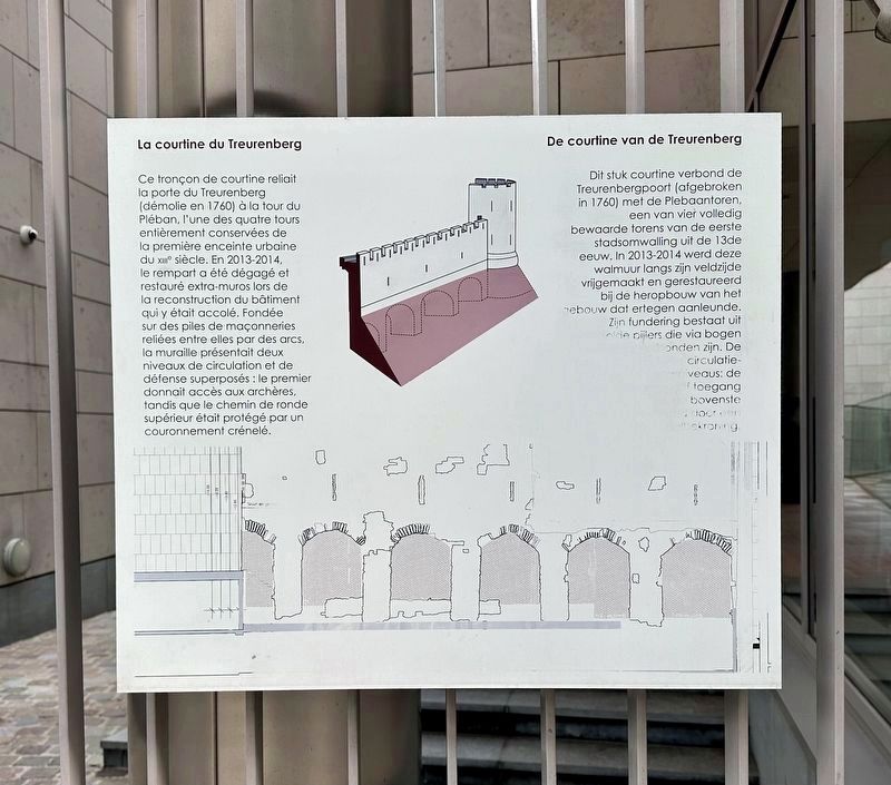 La Courtine / De Courtine / The Curtain Wall Marker image. Click for full size.