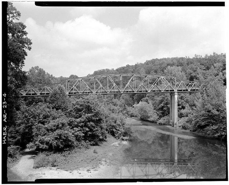 Old Buffalo River Bridge image. Click for full size.