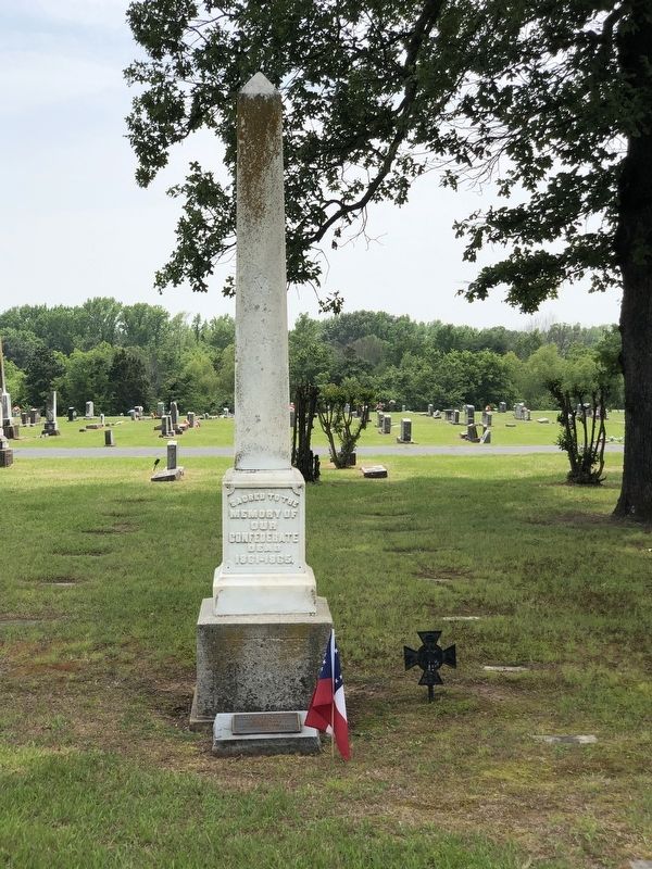 Clarksville Confederate Monument image. Click for full size.