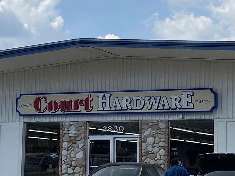 Court Hardware Company image. Click for full size.