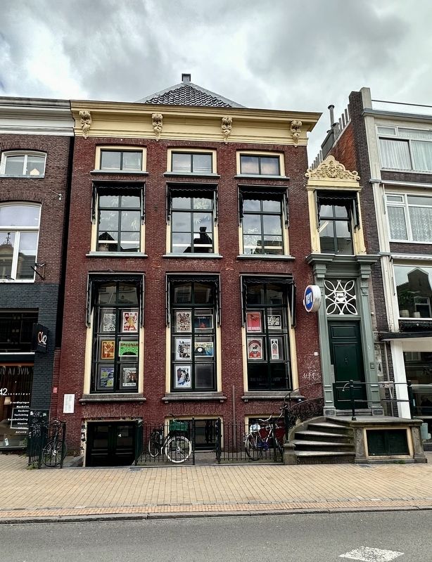 Oosterstraat 44 and Marker image. Click for full size.