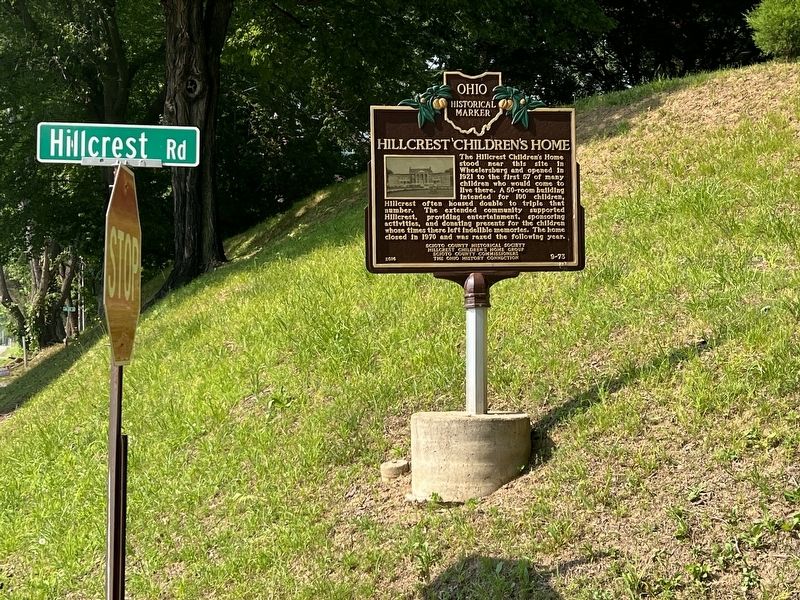 Hillcrest Children's Home Marker at the northeast corner of Hillcrest Road and Gallia Pike image. Click for full size.