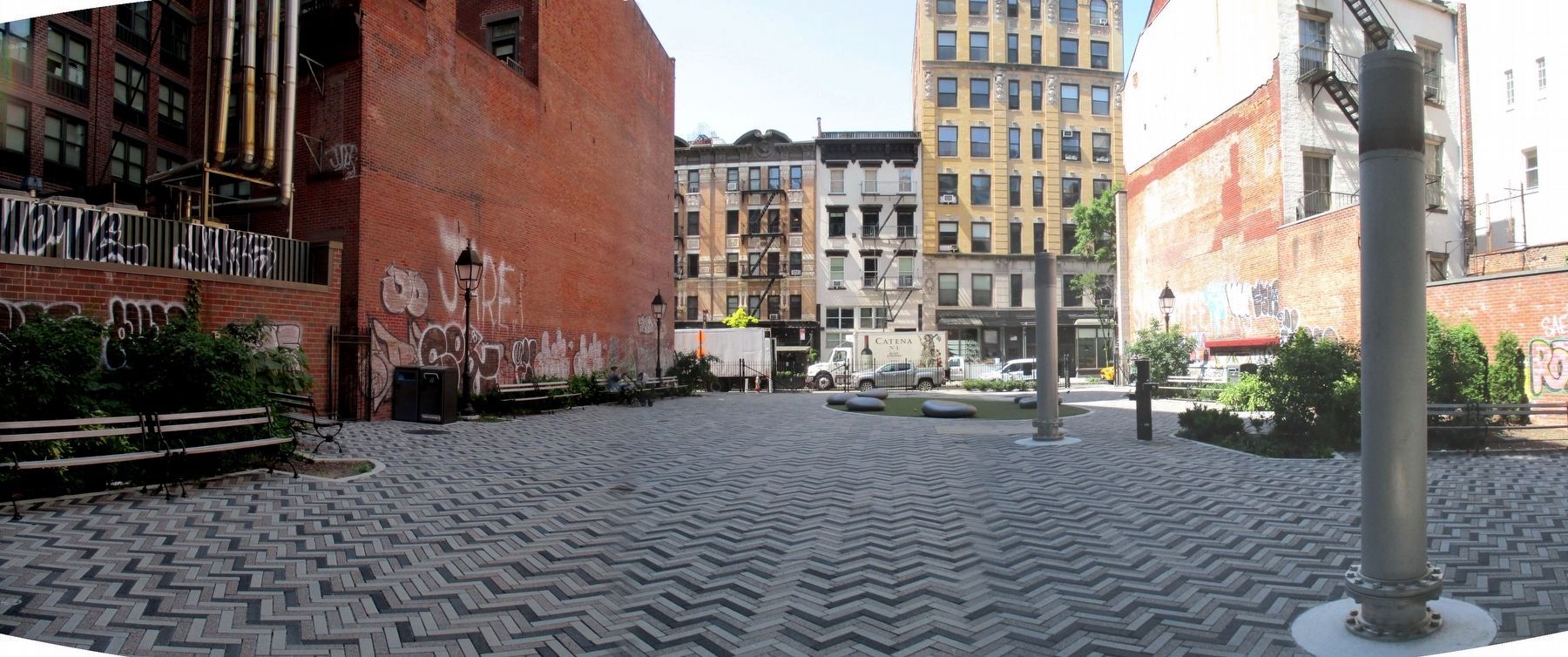 Manuel Plaza image. Click for full size.