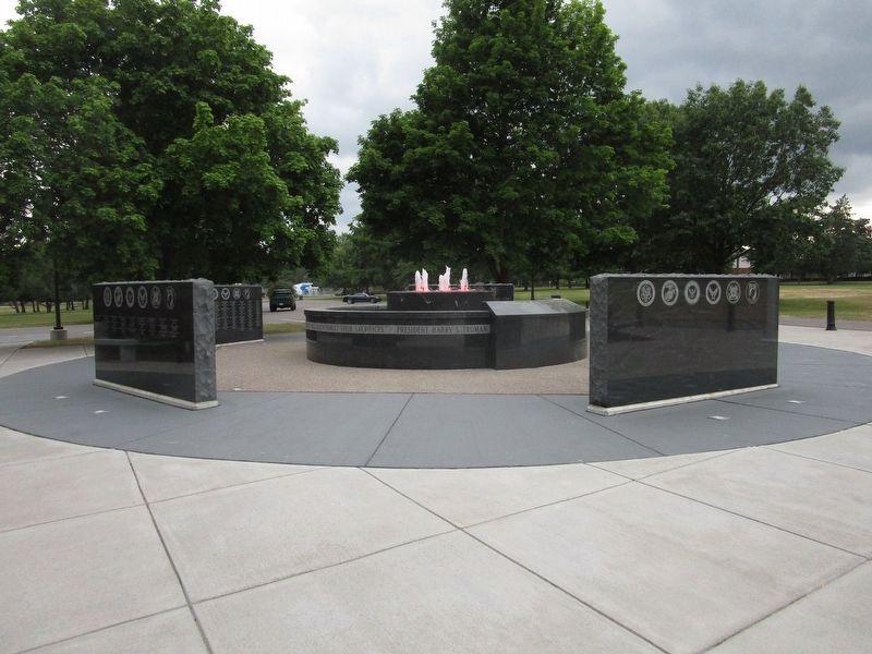 Clarence Veterans Memorial image. Click for full size.