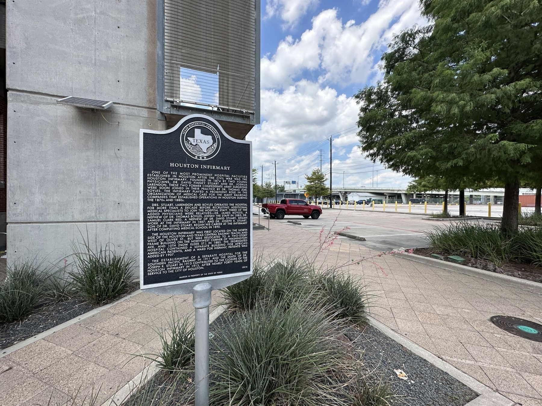 Houston Infirmary Marker image. Click for full size.