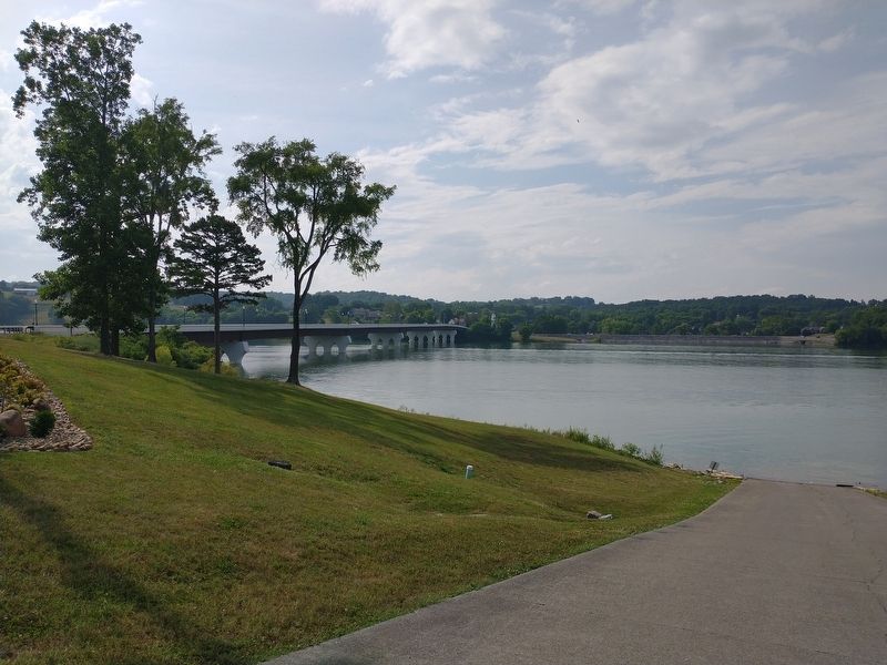 Bridge over the French Broad River at Dandridge, TN image. Click for full size.