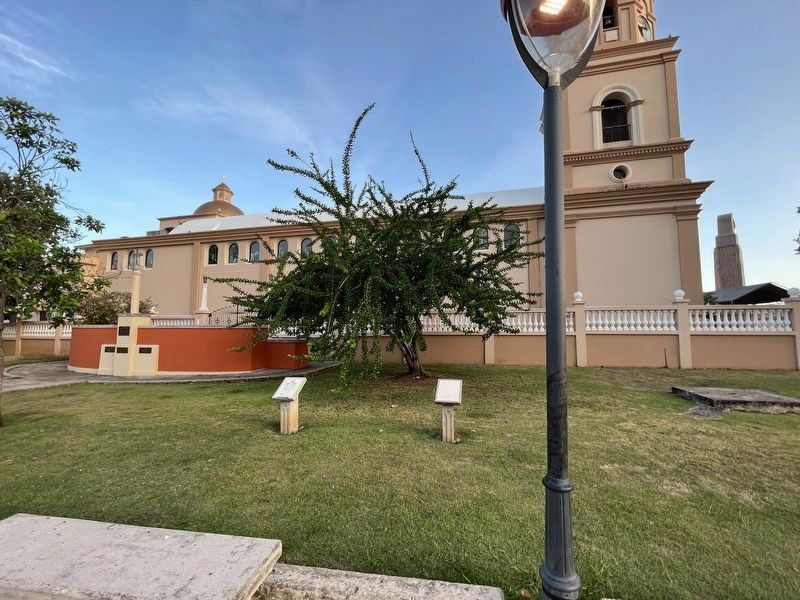 Monumento a la Guerra de Espa�a Contra el Fascismo image. Click for full size.