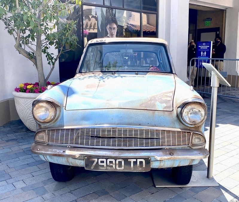 Ford Anglia image. Click for full size.