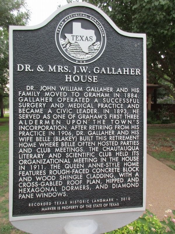 Dr. & Mrs. J.W. Gallaher House Marker. Click for full size. Dr. & Mrs. J.W. Gallaher House Marker image. Click for full size.