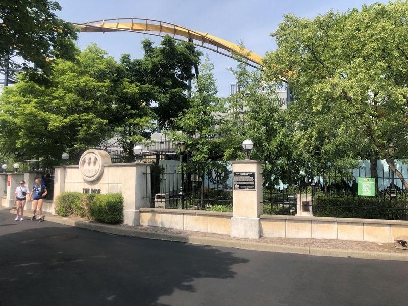 Batman The Ride marker and surroundings image. Click for full size.