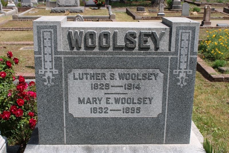 Headstone of May's Parents image. Click for full size.