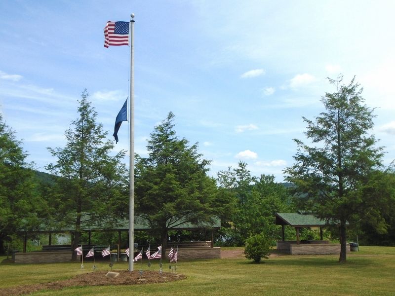 Columbia County Heroes of Vietnam Memorial image. Click for full size.