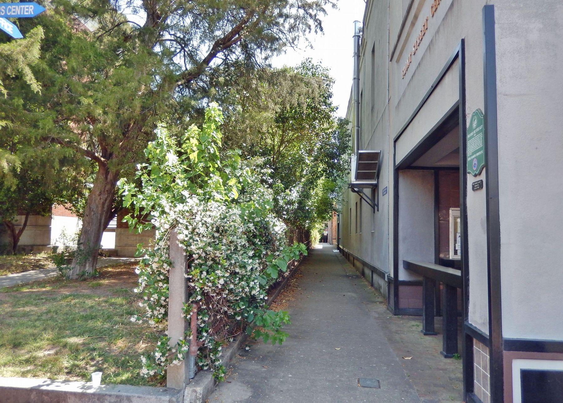 Post Office Alley. Click for full size. Post Office Alley image. Click for full size.