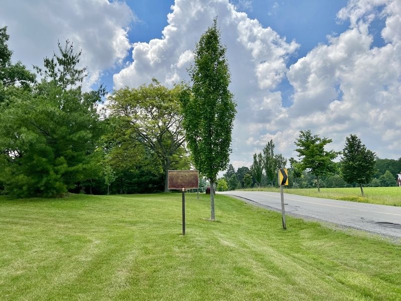 Rock Chapel Marker, looking south image. Click for full size.