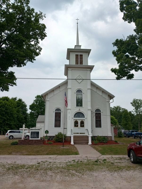 Norvell Community Baptist Church and Marker image. Click for full size.