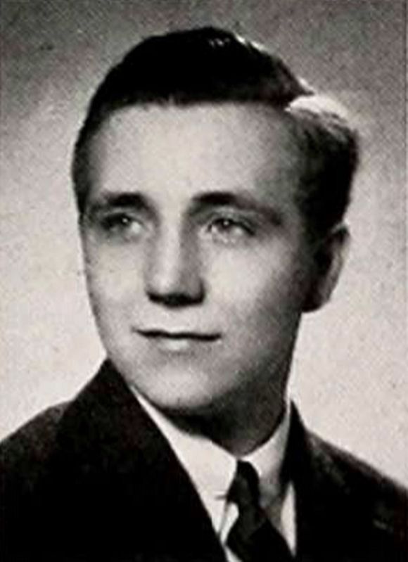 Robert Emmett Murphy, 1943 OPRF High School yearbook photo. Click for full size. Robert Emmett Murphy, 1943 OPRF High School yearbook photo image. Click for full size.