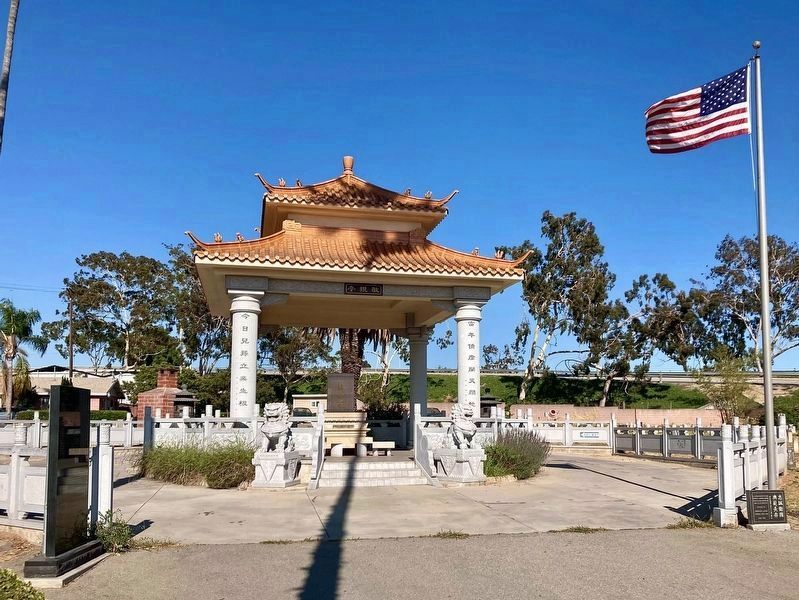 Cemetery Marker and Memorial Pavilion image. Click for full size.