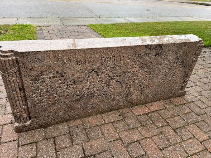Veterans Memorial image. Click for full size.