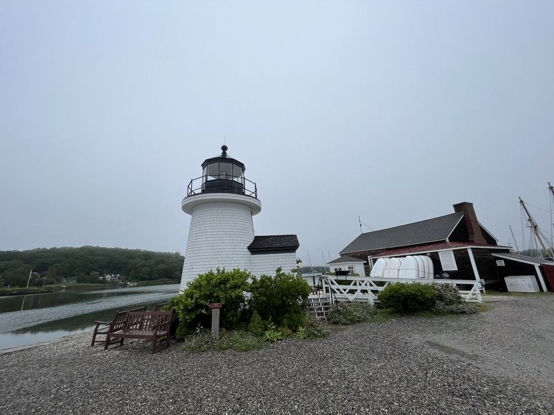 The reproduction lighthouse image. Click for full size.