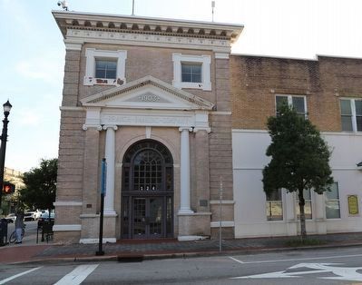 Branch Banking & Trust Company Building. Click for more information. Branch Banking & Trust Company Building image. Click for more information.