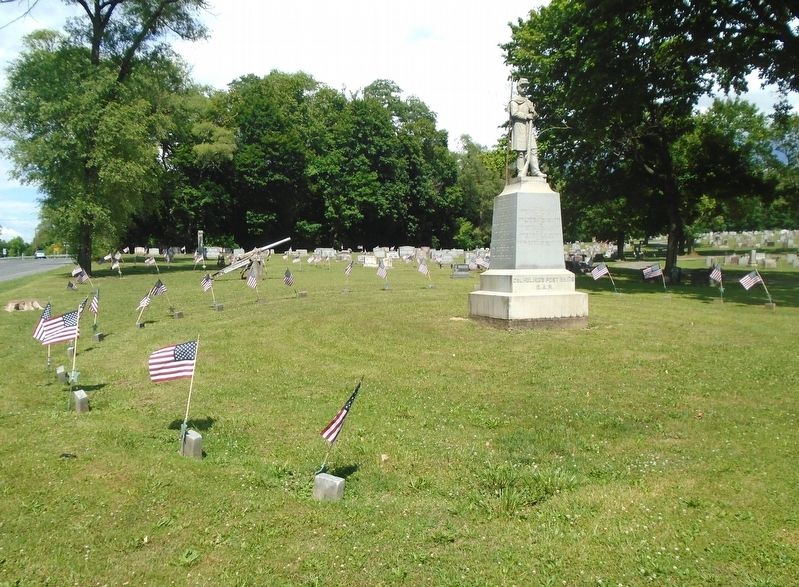 Col. Hulings GAR Post 176 Civil War Memorial and Plot image. Click for full size.