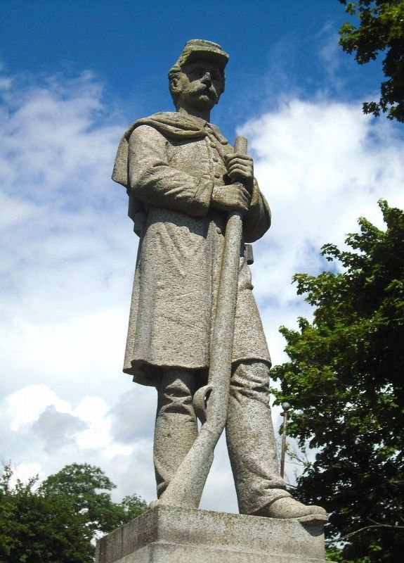 Col. Hulings GAR Post 176 Civil War Memorial Statue image. Click for full size.