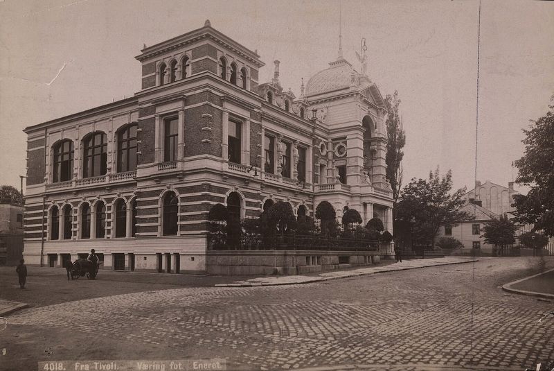 �Tivoliporten� / Tivoli Gate image. Click for full size.