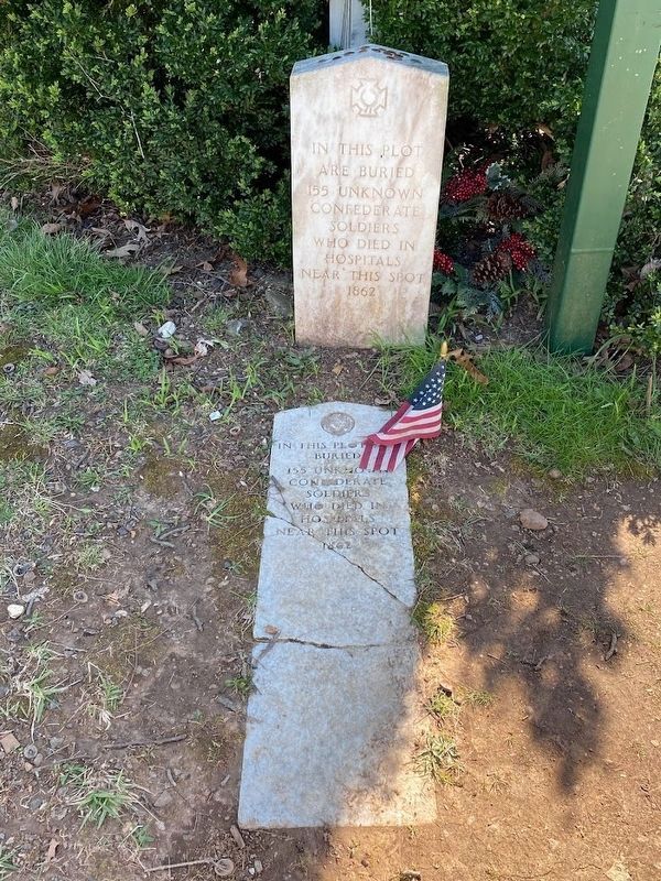 Unknown Confederate Soldiers' Gravestone at Silverdale Confederate Cemetery image. Click for full size.