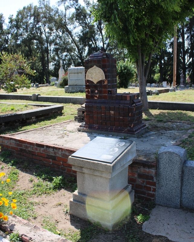 A Monumental Love Story Marker & Monument. Click for full size. A Monumental Love Story Marker & Monument image. Click for full size.