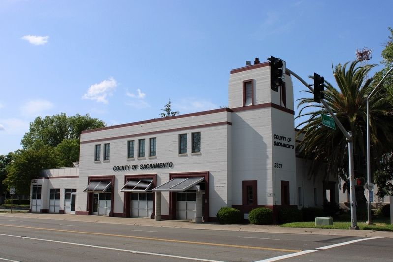 Building No. 4 image. Click for full size.