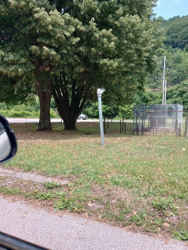 Daniel Boone Marker Missing. Click for full size. Daniel Boone Marker Missing image. Click for full size.