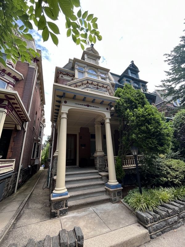 4215 Pine Street image. Click for full size.