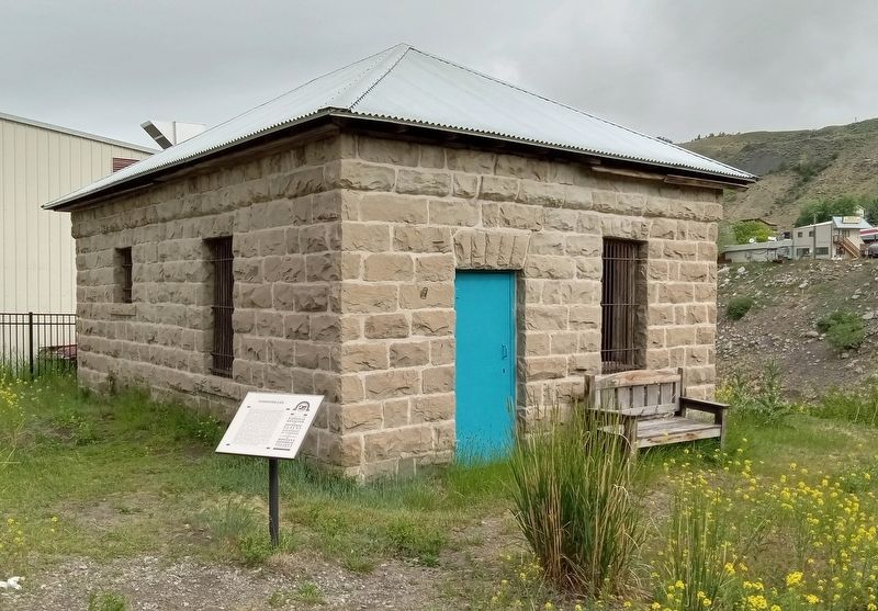 Gardiner Jail and Marker image. Click for full size.