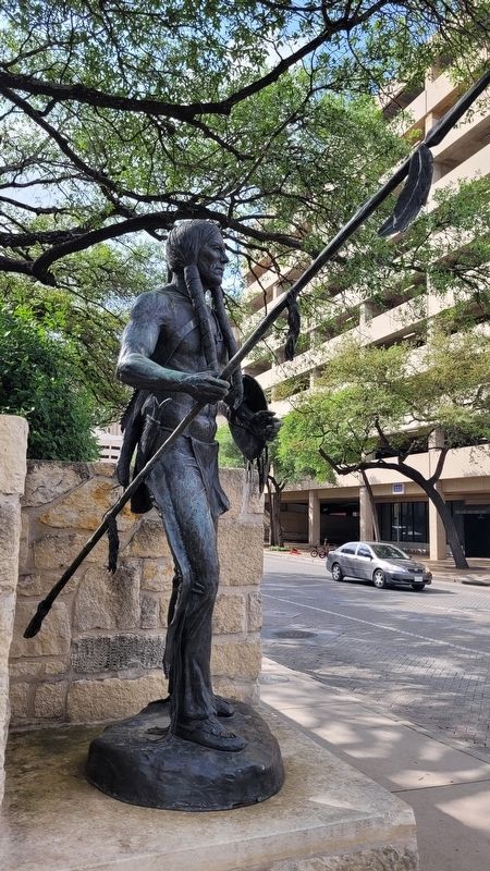 The Quanah Parker statue image. Click for full size.