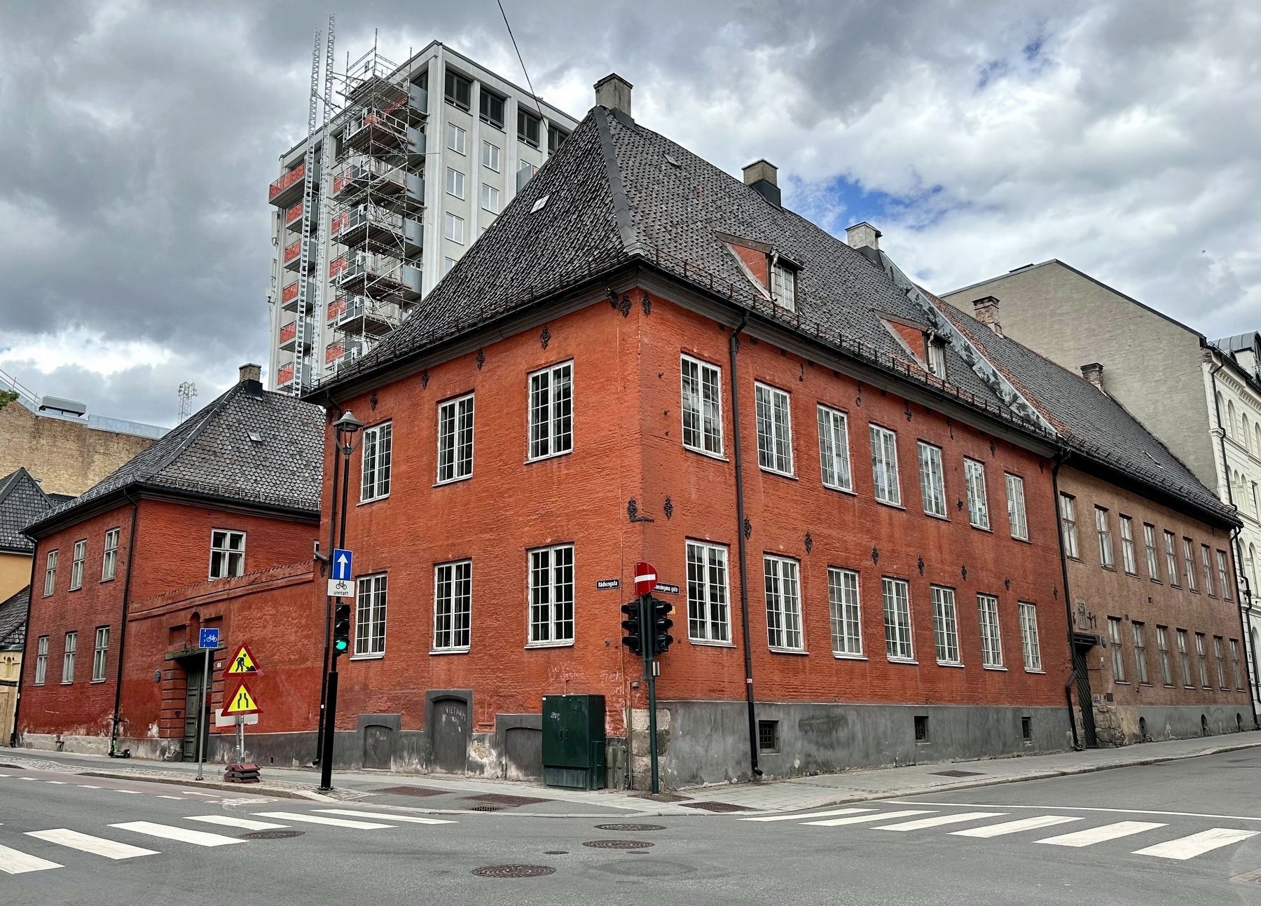 Byens Andre R�dhus / The City�s Second Town Hall and Marker image. Click for full size.