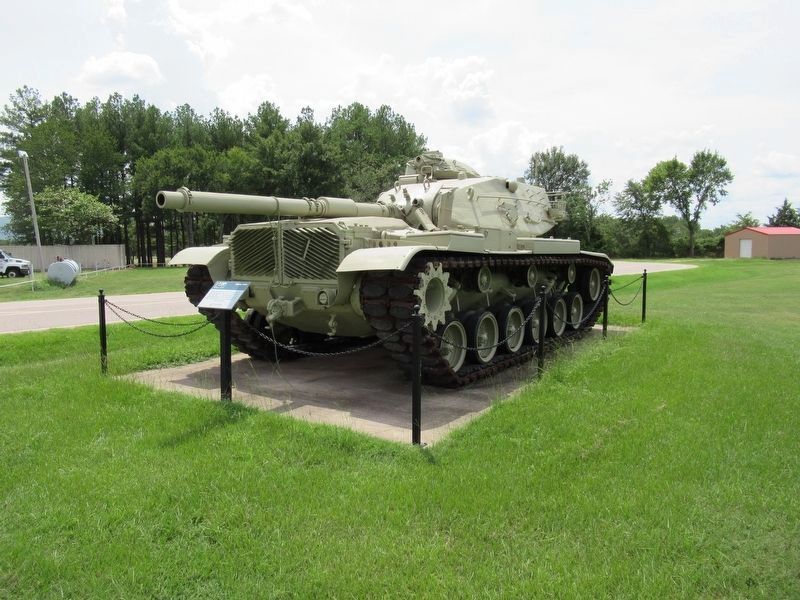 M60A3 Tank and Marker image. Click for full size.