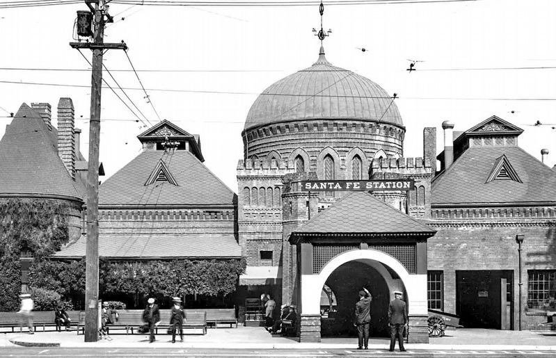 Marker Detail - The Old Santa Fe Station. Click for full size. Marker Detail - The Old Santa Fe Station image. Click for full size.