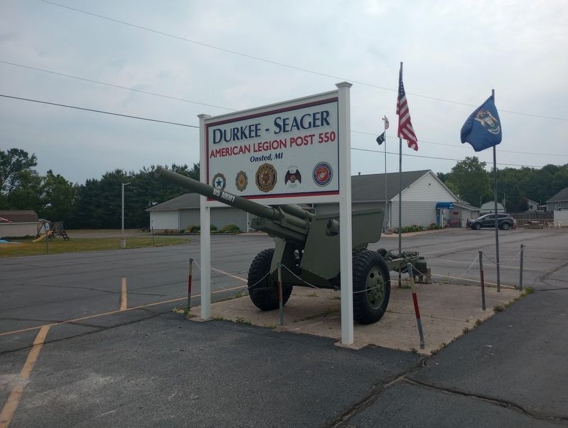 American Legion Post No. 550 Sign & Cannon image. Click for full size.