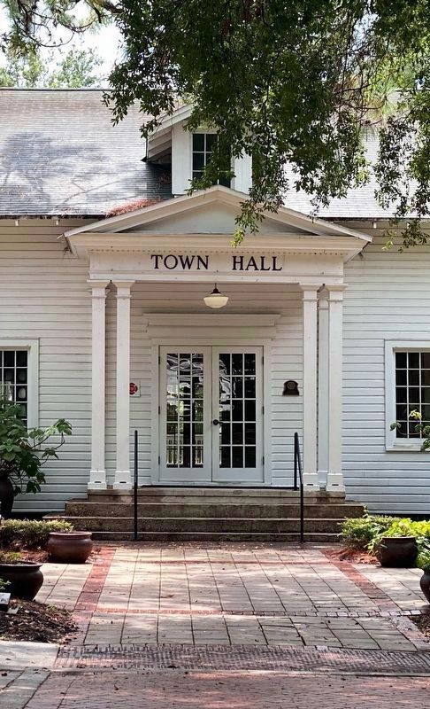 Windermere Town Hall image. Click for full size.