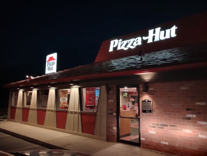 Welcome to Pizza Hut Classic Marker image. Click for full size.