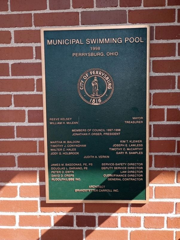 Additional Perrysburg Swimming Pool plaque image. Click for full size.