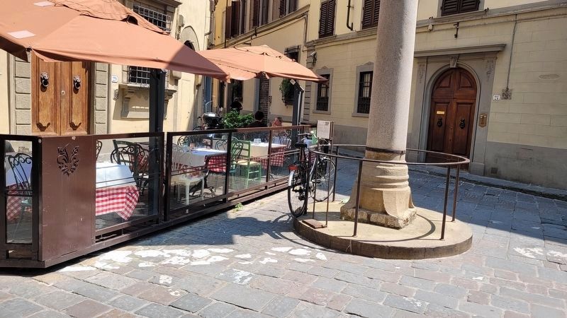 The Column and Marker in the small piazza image. Click for full size.