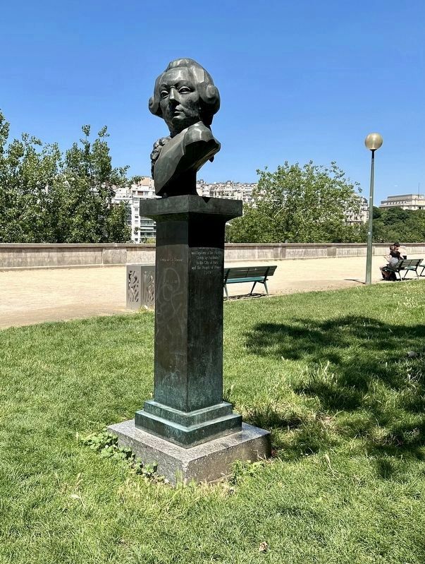Bust of Jean-Fran�ois de Galaup, le comte de P�rouse image. Click for full size.
