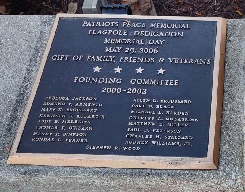 Flagpole Dedication Plaque - Patriots Peace Memorial image. Click for full size.