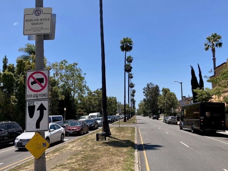 Highland Avenue Medians and Marker. Click for full size. Highland Avenue Medians and Marker image. Click for full size.