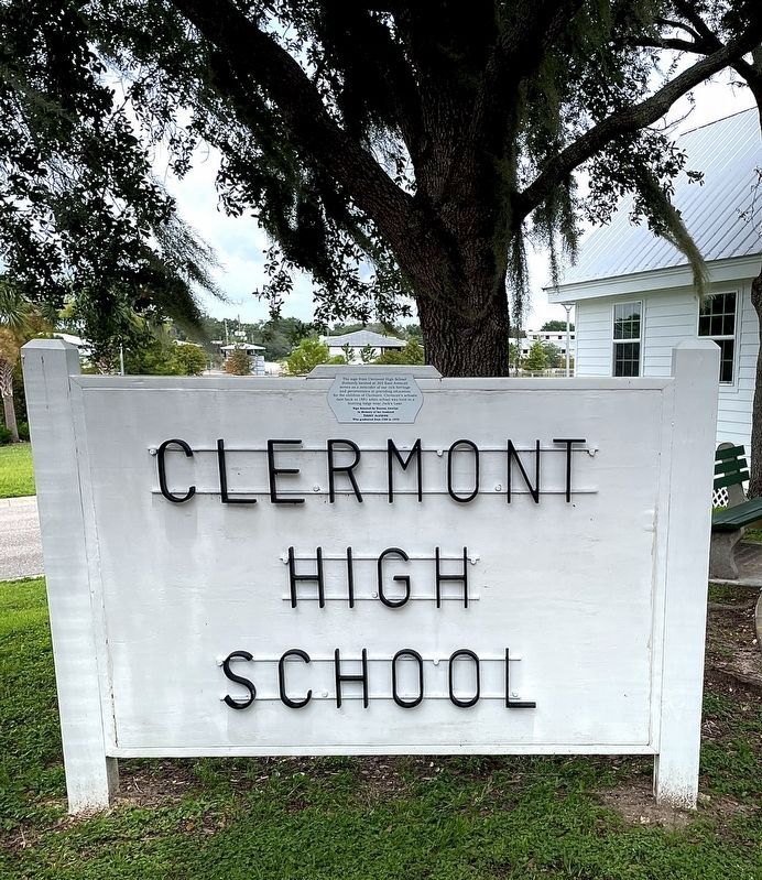 Clermont High School Sign image. Click for full size.