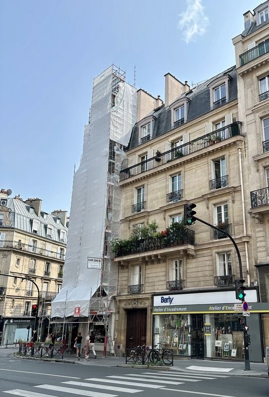 Guillevic Marker - wider view image. Click for full size.