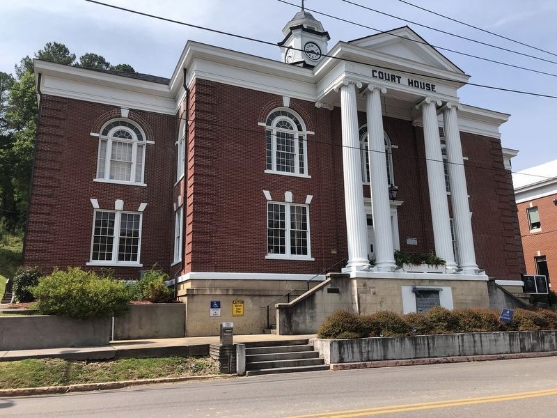 Dickenson County Courthouse image. Click for full size.