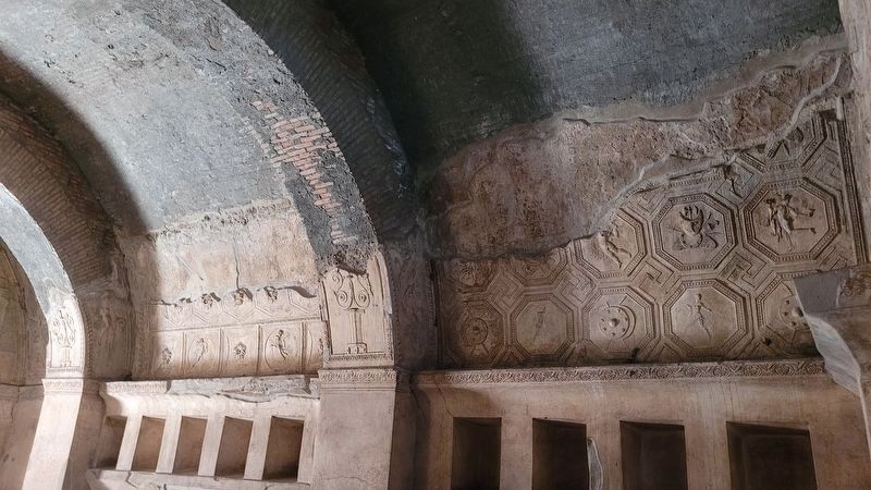 Artwork at one of the changing rooms to the Stabian Baths image. Click for full size.