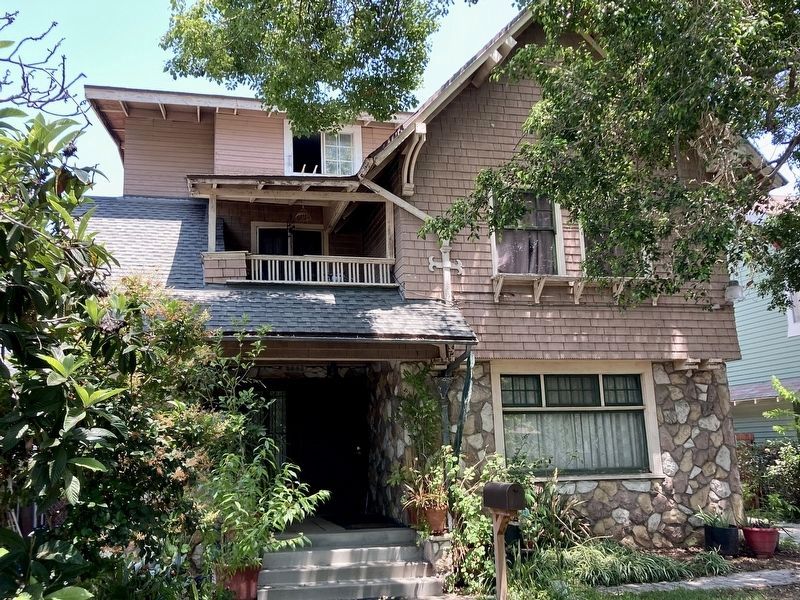 2642 Van Buren Place image. Click for full size.